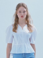 [김지수,김시아,이달의소녀 최리 착용] Lily Neck Peplum Blouse [White]